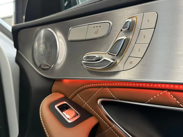 Mercedes-Benz C 63 S AMG Speedshift
