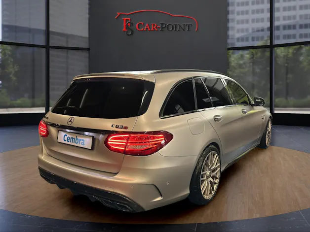 Mercedes-Benz C 63 S AMG Speedshift