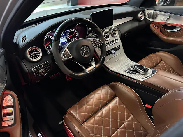 Mercedes-Benz C 63 S AMG Speedshift