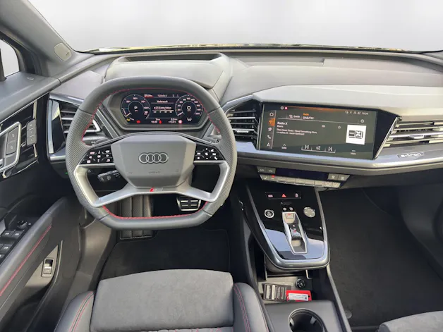 Audi Q4 e-tron 45 Edition Swiss Ski quattro