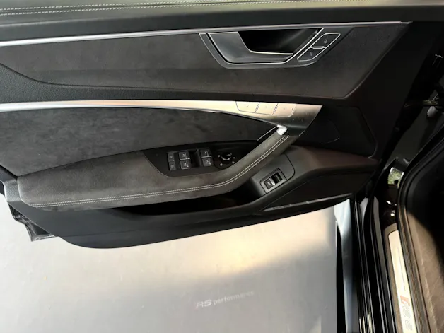 Audi RS6 Avant 4.0 TFSI V8 Performance quattro