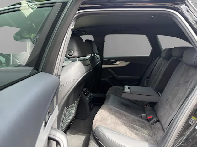 Audi A4 Avant 45 TFSI S line S-tronic quattro