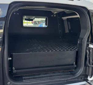 Land Rover Defender Hard Top 90 3.0D I6 200 AT8