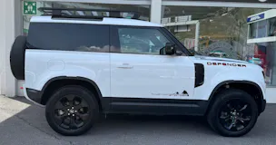 Land Rover Defender Hard Top 90 3.0D I6 200 AT8