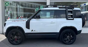 Land Rover Defender Hard Top 90 3.0D I6 200 AT8
