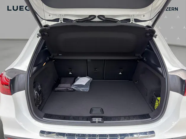 Mercedes-Benz GLA 200 Night Star 7G-DCT