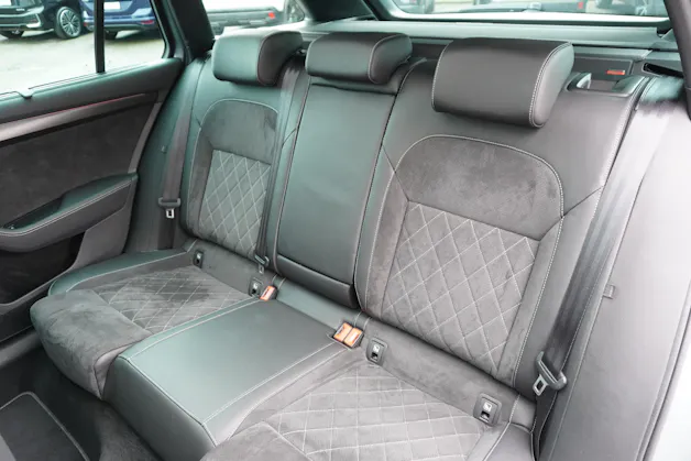 Škoda Superb 1.4 TSI Sport Line PHEV DSG