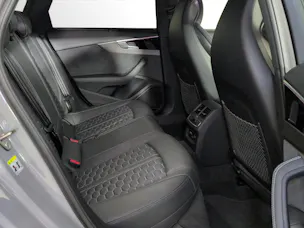 Audi RS4 Avant quattro tiptronic