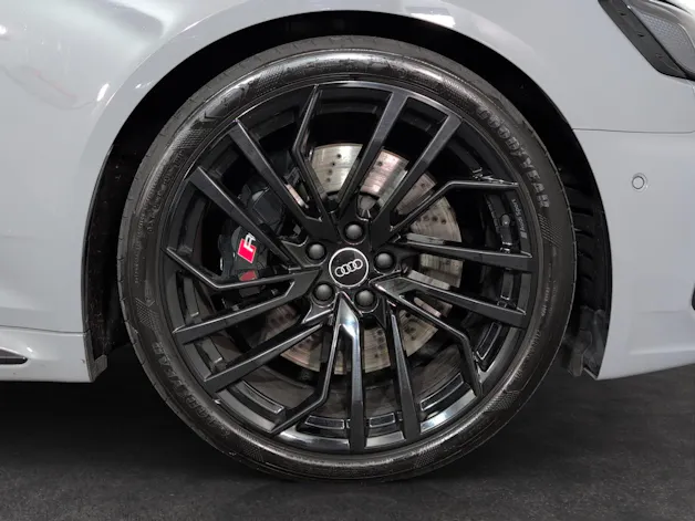Audi RS4 Avant quattro tiptronic