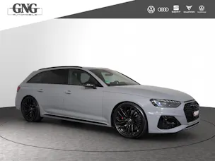 Audi RS4 Avant quattro tiptronic