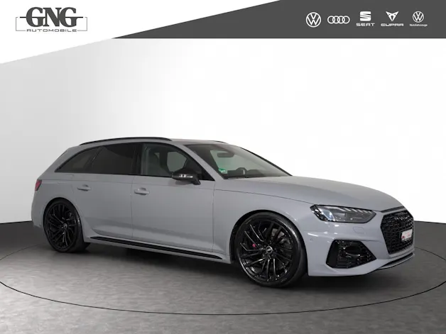 Audi RS4 Avant quattro tiptronic
