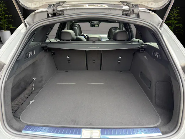 Mercedes-Benz E 220 d T 4Matic 9G-Tronic
