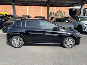 Peugeot 208 1.2 MHEV 145 GT