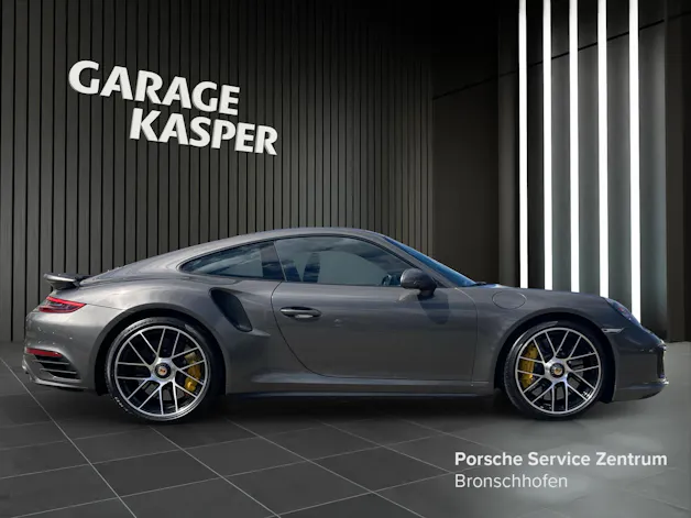 Porsche 911 Turbo S