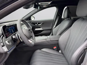 Mercedes-Benz E 300 e 4Matic EQ Hybrid 9G-Tronic