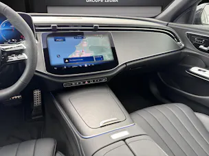 Mercedes-Benz E 300 e 4Matic EQ Hybrid 9G-Tronic