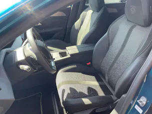 Peugeot 308 1.2 HEV 136 GT