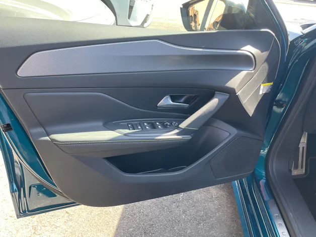 Peugeot 308 1.2 HEV 136 GT