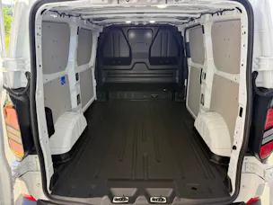Ford Transit Custom Van PHEV 320 L1H1 Trend Automat