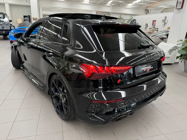 Audi RS3 Sportback 2.5 TSI quattro S-tronic ABT