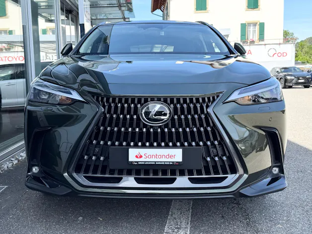 Lexus NX 450h+ E-FOUR Comfort