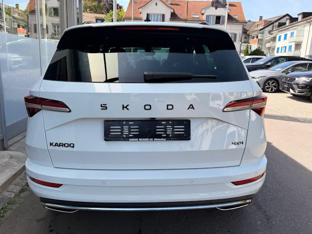 Škoda Karoq Sportline 4x4 *** PANORAMADACH & VIELES MEHR !!! ***