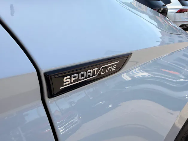 Škoda Karoq Sportline 4x4 *** PANORAMADACH & VIELES MEHR !!! ***