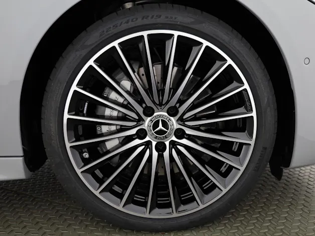 Mercedes-Benz C 300 T 4 Matic