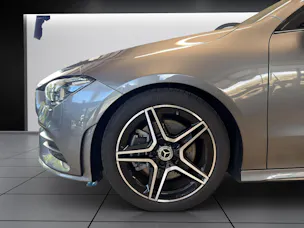 Mercedes-Benz CLA SB 200 AMG Line 7G