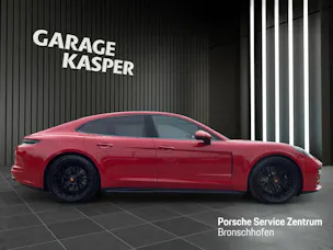 PORSCHE Panamera GTS