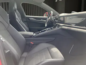 PORSCHE Panamera GTS