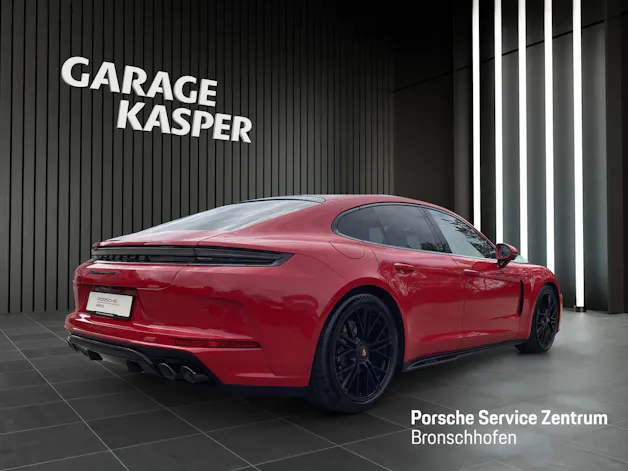 PORSCHE Panamera GTS