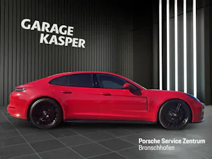 PORSCHE Panamera GTS