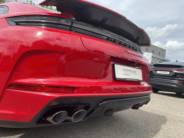 PORSCHE Panamera GTS