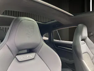 PORSCHE Panamera GTS