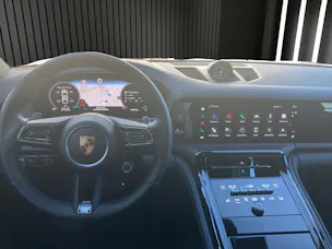 PORSCHE Panamera GTS