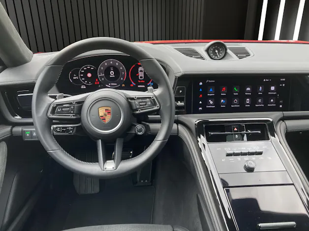 PORSCHE Panamera GTS