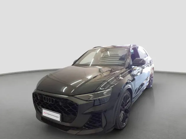 Audi RSQ8 performance quattro