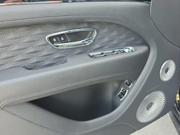 Bentley Bentayga Speed V8 650 PS