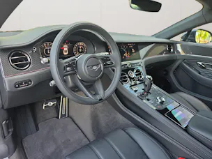 Bentley Continental GT Speed 782 PS PHEV/ 1.9% Leasing möglich.