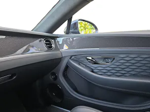Bentley Continental GT Speed 782 PS PHEV/ 1.9% Leasing möglich.