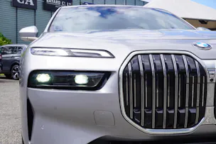 BMW 740d xDrive 48V Steptronic LUXURY!!!
