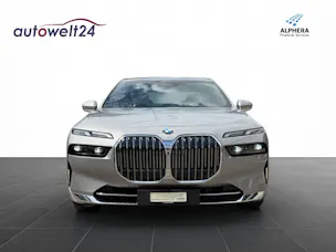 BMW 740d xDrive 48V Steptronic LUXURY!!!