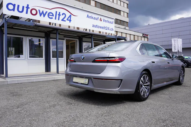 BMW 740d xDrive 48V Steptronic LUXURY!!!
