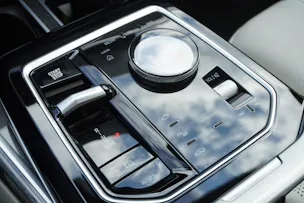 BMW 740d xDrive 48V Steptronic LUXURY!!!