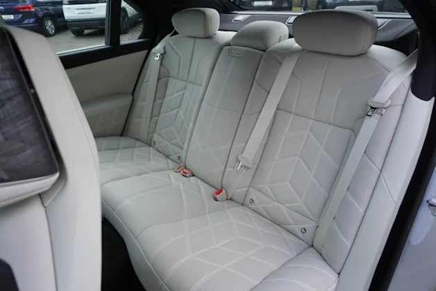 BMW 740d xDrive 48V Steptronic LUXURY!!!