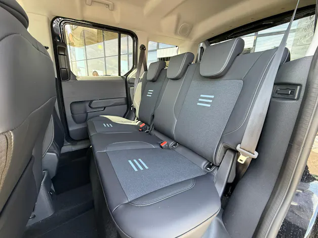 Ford Tourneo Courier 1.0 EcoBoost Active Automat