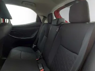 Mazda 2 Hybrid Centre-line