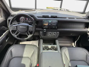 Land Rover Defender 110 3.0 D I6 300 X-Dynamic HSE AWD AT8