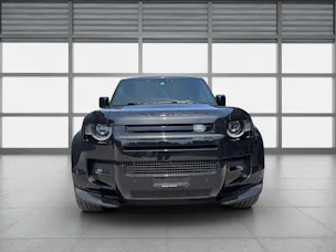 Land Rover Defender 110 3.0 D I6 300 X-Dynamic HSE AWD AT8